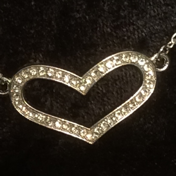 HP - Glamorous Rhinestone Heart Necklace - Picture 2 of 5
